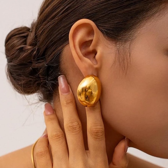 18K Gold Plated Oversized Oval Earrings*Chunky Puff Earrings *High Gloss Finish - Picture 3 of 8